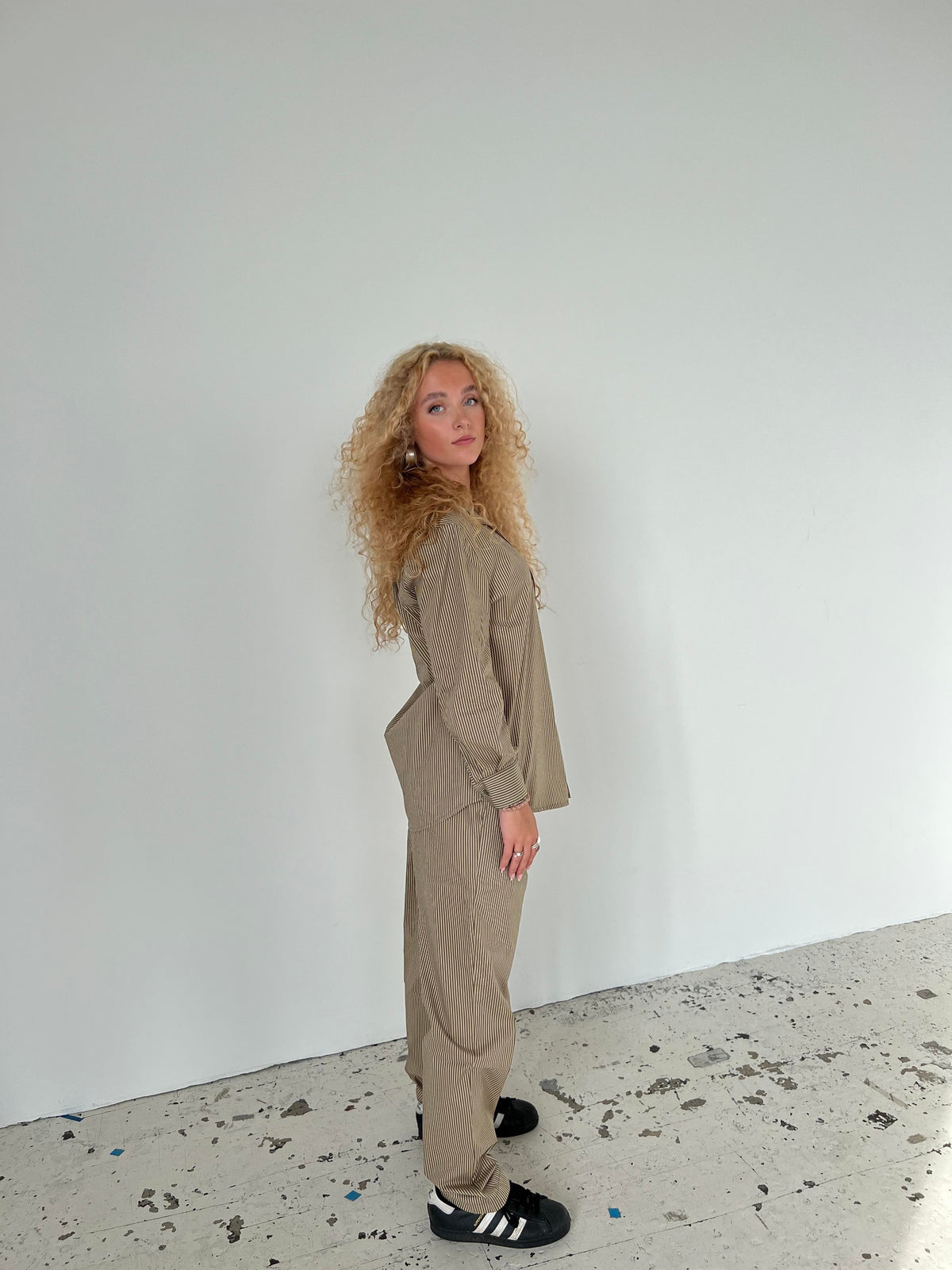 Zuri shirt with stripes - Khaki/beige
