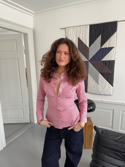 Alberte fitted shirt with stripes - Pink/white